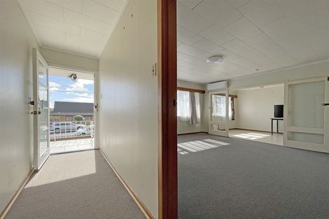 Photo of property in 75 Larnoch Road, Henderson, Auckland, 0610