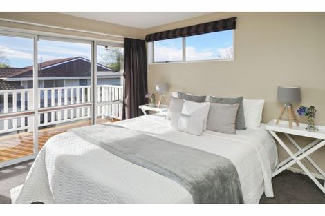 Photo of property in 6 Banff Place, Avonhead, Christchurch, 8042