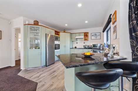 Photo of property in 90 Rimuvale Street, Pukehangi, Rotorua, 3015