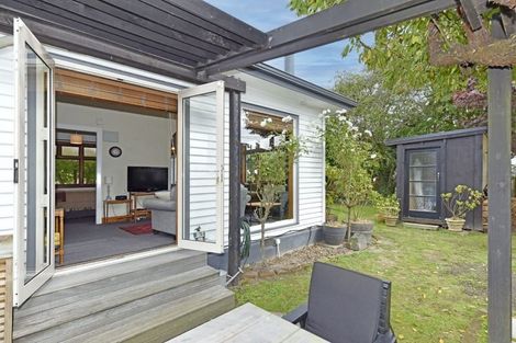 Photo of property in 42 Nortons Road, Avonhead, Christchurch, 8042