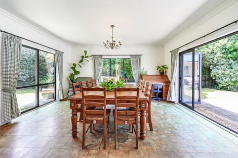 Photo of property in 143 Taylor Street, Cambridge, 3434