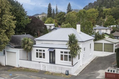 Photo of property in 9 Waimea Road, Nelson South, Nelson, 7010