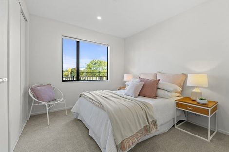 Photo of property in 6/18 Paraone Crescent, Takanini, 2112