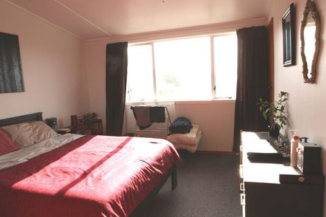 Photo of property in 25a-d Tireti Road, Titahi Bay, Porirua, 5022