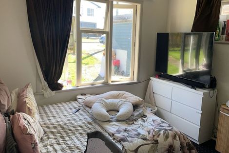 Photo of property in 2 Richard Road, Mangere, Auckland, 2022