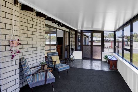 Photo of property in 10 Kamahi Avenue, Hawera, 4610