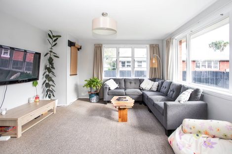 Photo of property in 19 Glynne Crescent, Spreydon, Christchurch, 8024