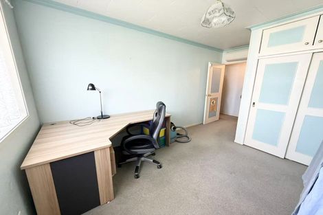 Photo of property in 18 Marvon Downs Avenue, Pakuranga Heights, Auckland, 2010