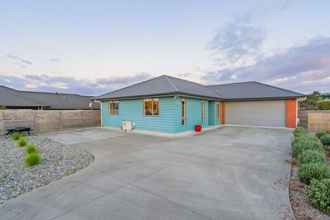 Photo of property in 79 Kotuku Drive, Paraparaumu Beach, Paraparaumu, 5032