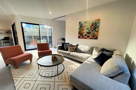 Photo of property in 76 Nottingham Street, Karori, Wellington, 6012