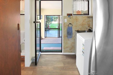 Photo of property in 38 Hennessy Street East, Foxton Beach, Foxton, 4815