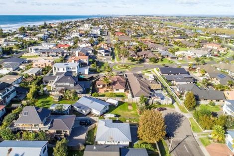 Photo of property in 117a Simpson Road, Papamoa Beach, Papamoa, 3118