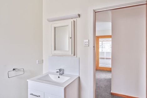 Photo of property in 20 Victoria Road, New Plymouth, 4310