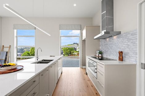 Photo of property in 108 Glenstrae Road, Redcliffs, Christchurch, 8081
