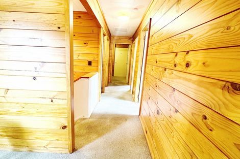 Photo of property in 33 Hindmarsh Street, Johnsonville, Wellington, 6037