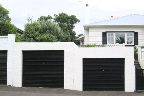 Photo of property in 96 Ranui Crescent, Khandallah, Wellington, 6035