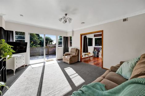Photo of property in 7a Penrith Street, Westown, New Plymouth, 4310