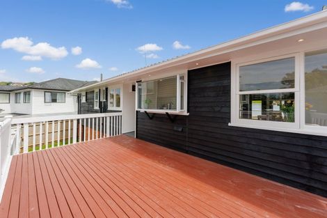 Photo of property in 21 Compton Street, Hillcrest, Auckland, 0627