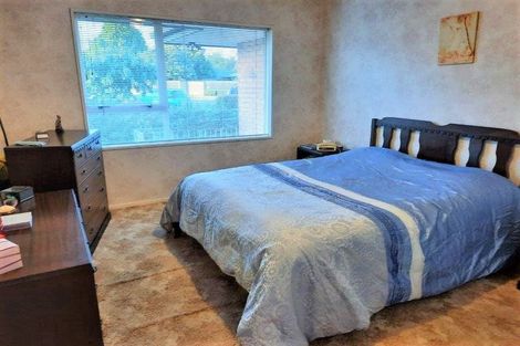 Photo of property in 52 Middlepark Road, Sockburn, Christchurch, 8042
