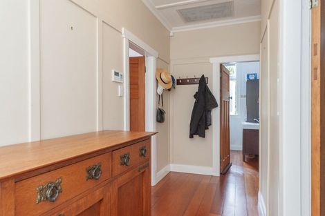 Photo of property in 15 Richmond Avenue, Karori, Wellington, 6012