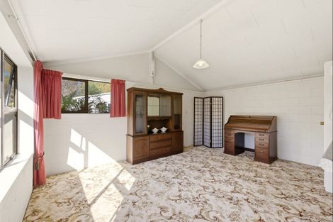 Photo of property in 20 Queens Avenue, Waikuku Beach, 7402