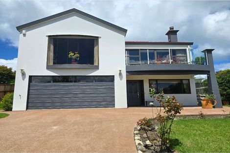 Photo of property in 39 Alec Craig Way, Gulf Harbour, Whangaparaoa, 0930