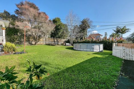 Photo of property in 1/55 Salisbury Road, Birkdale, Auckland, 0626