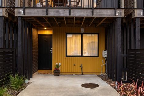 Photo of property in 6 Kari Lane, Kumeu, 0810