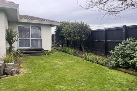 Photo of property in 49 Chipping Lane, Redwood, Christchurch, 8051