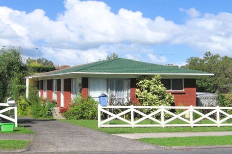 Photo of property in 1/30 Imogene Way, Half Moon Bay, Auckland, 2012