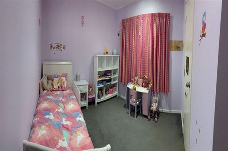 Photo of property in 180 Kilkenny Drive, East Tamaki Heights, Auckland, 2016