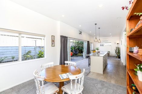 Photo of property in 1/1 Paritutu Road, Spotswood, New Plymouth, 4310