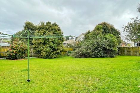 Photo of property in 129 Aviemore Drive, Highland Park, Auckland, 2010