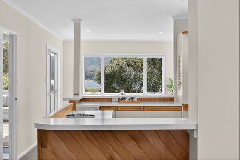 Photo of property in 420 Marine Drive, Charteris Bay, Lyttelton, 8971