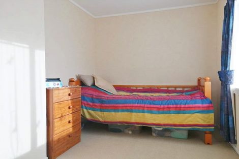 Photo of property in 6 Eske Place, Highland Park, Auckland, 2010