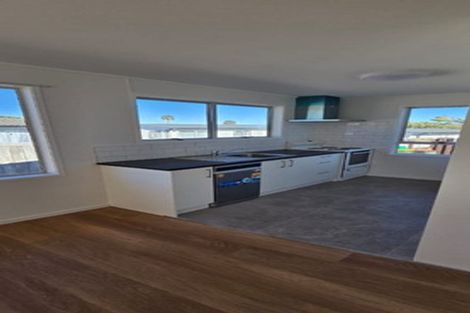 Photo of property in 21 Benton Place, Manurewa, Auckland, 2102