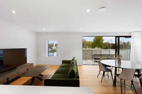 Photo of property in 1/2 Manning Street, Hamilton Central, Hamilton, 3204