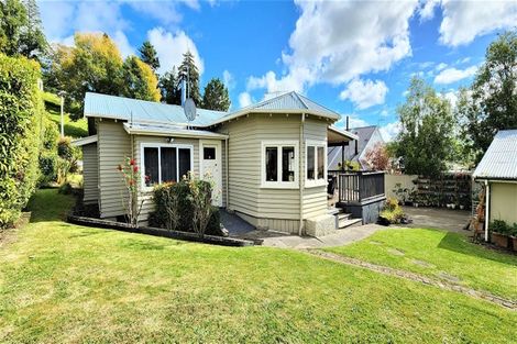 Photo of property in 9 Kitchener Street, Waipukurau, 4200
