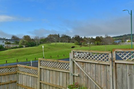 Photo of property in 30 Cabeleigh Drive, Helensville, 0800