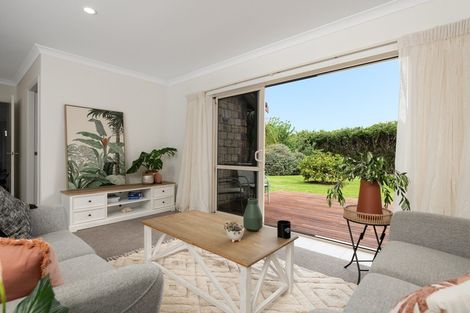 Photo of property in 15r Phillips Drive, Oropi, Tauranga, 3173