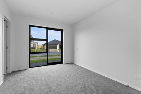 Photo of property in 2 Kimbolton Street, Rototuna North, Hamilton, 3210