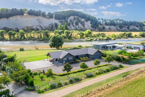 Photo of property in 742g River Road, Otane, 4277