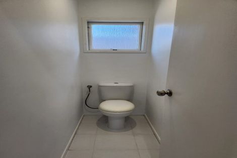 Photo of property in 2/44 Waimumu Road, Massey, Auckland, 0614