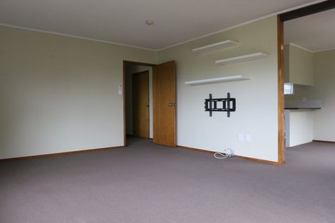 Photo of property in 43 Pisces Road, Glen Eden, Auckland, 0602