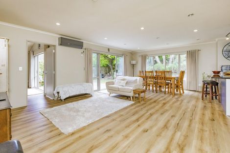 Photo of property in 50 Coachman Drive, Flat Bush, Auckland, 2016