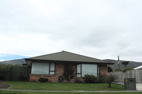 Photo of property in 43 Masefield Street, Stoke, Nelson, 7011