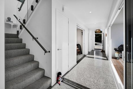 Photo of property in 321b Mangorei Road, Merrilands, New Plymouth, 4312