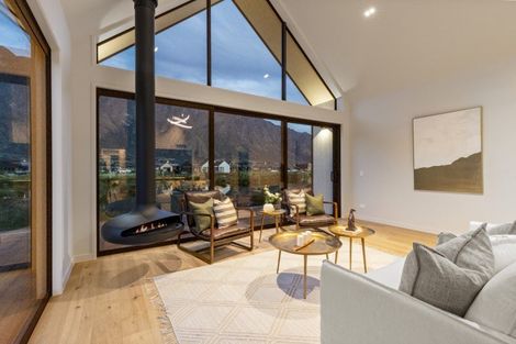 Photo of property in 7 Centurion Court, Jacks Point, 9371