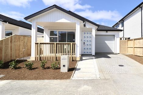 Photo of property in 21 Woven Place, Karaka, 2113