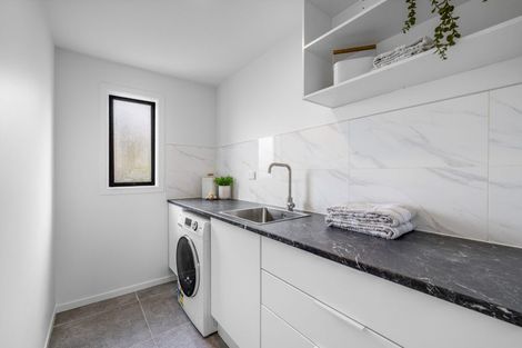 Photo of property in 1/207 Main North Road, Redwood, Christchurch, 8051